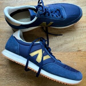 NEW BALANCE 720 Women’s Sneakers ✨ Like New ✨ Retro Blue and Gold